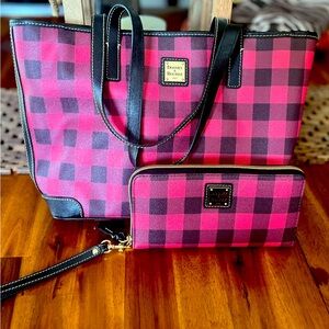 Dooney & Bourke Shoulder Bag